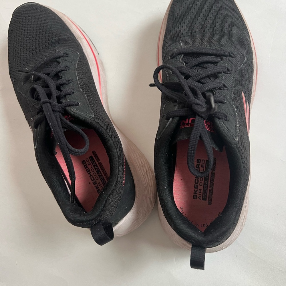 Skechers Women's Black and Pink Running Shoes